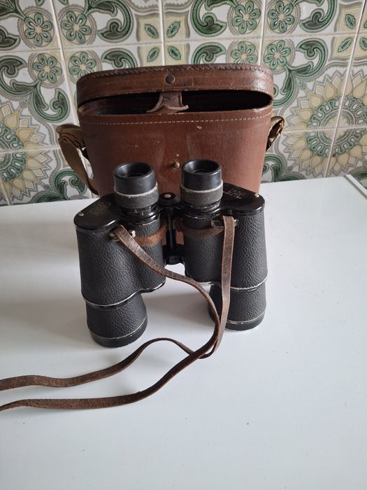 Binóculos antigos