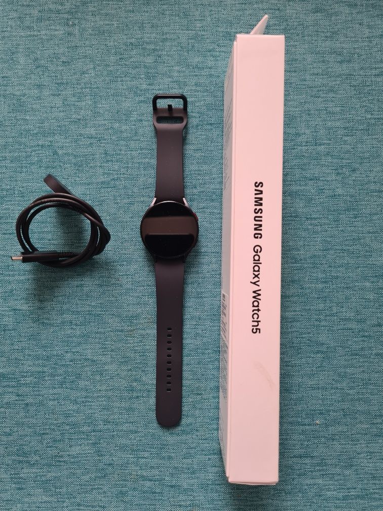 Смарт-часы Samsung Galaxy Watch 5  (44 mm)