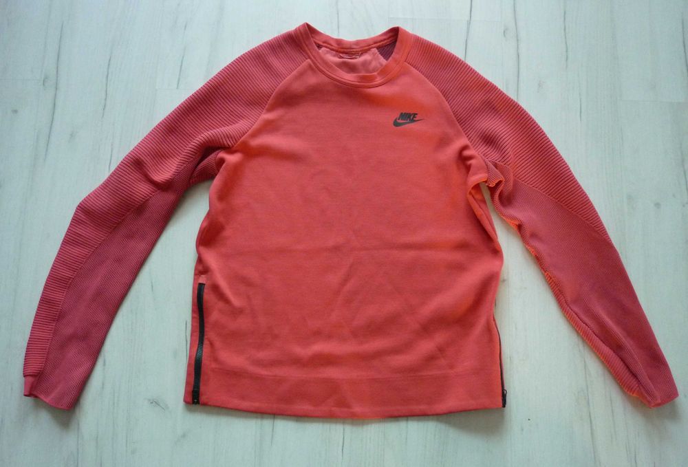 Piękna damska bluza NIKE rozmiar L różowa