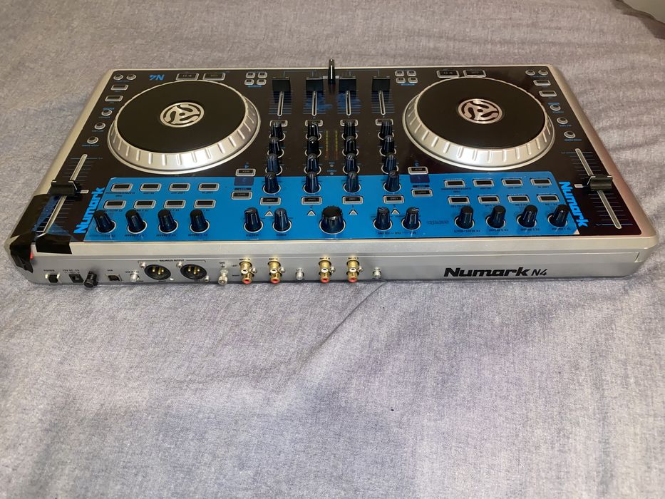 Numark N4 Dj Controller