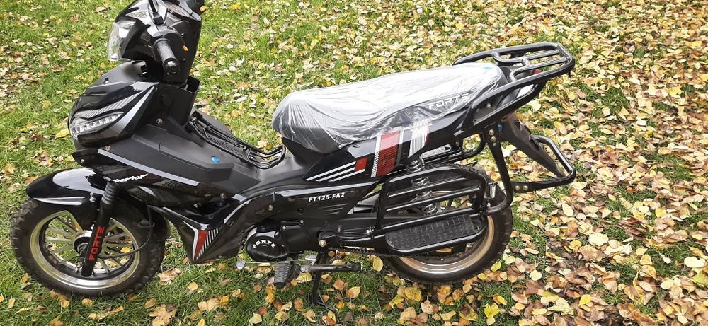продам мопед 125 кубів