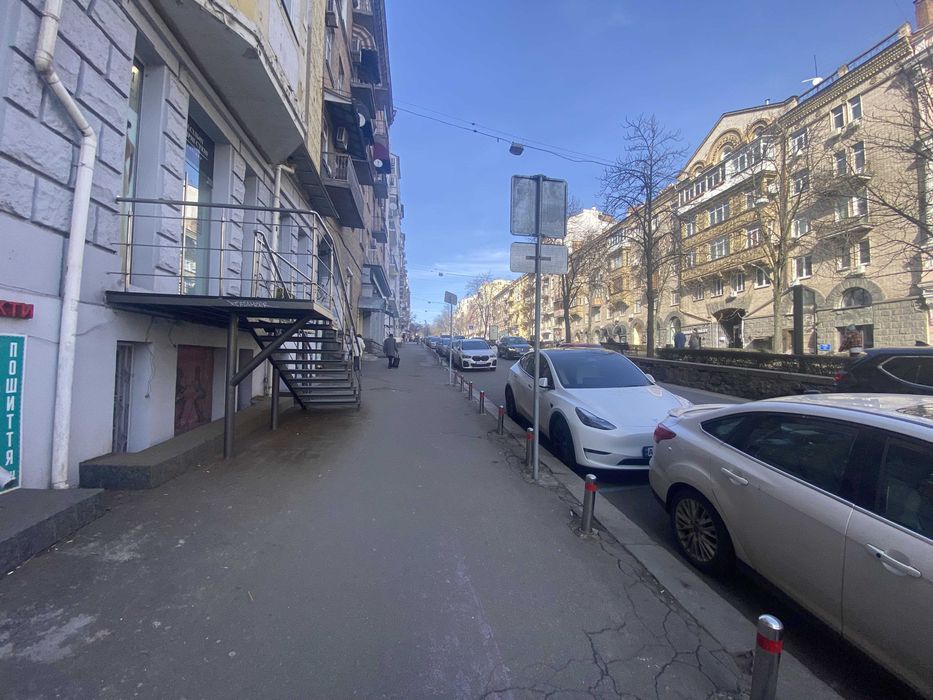 Продам 2-х кімнатну кв. в центрі Києва-вул.Антоновича, 24–155 000 у.е.