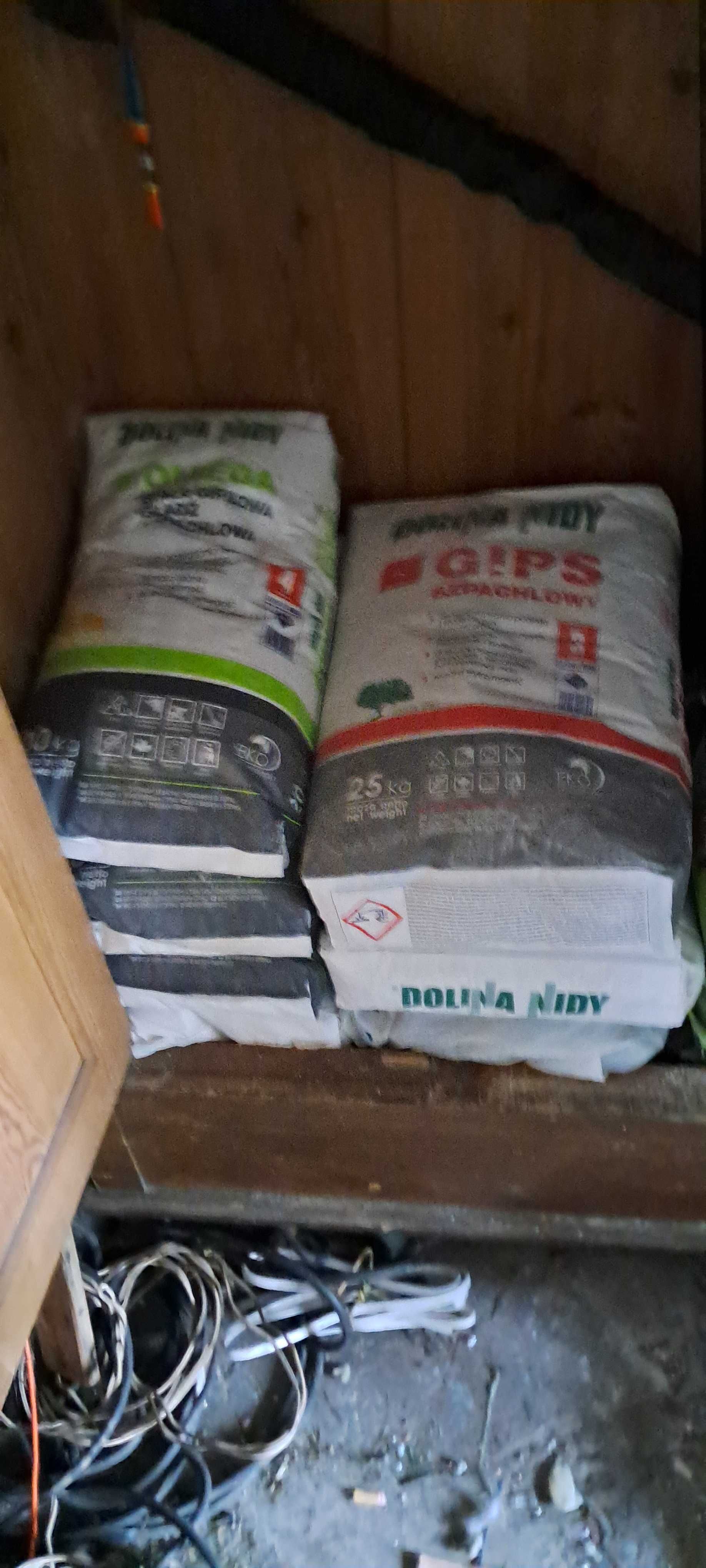Gips i gładź szpachlowa