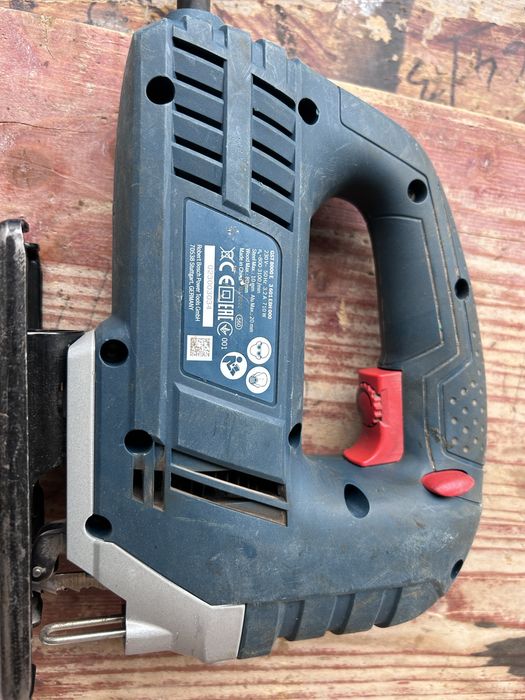 Wyrzynarka Bosch gst 8000