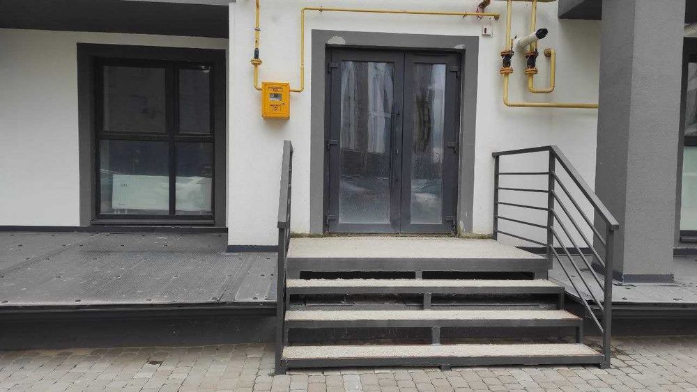 Оренда комерційного приміщення в Супер нова