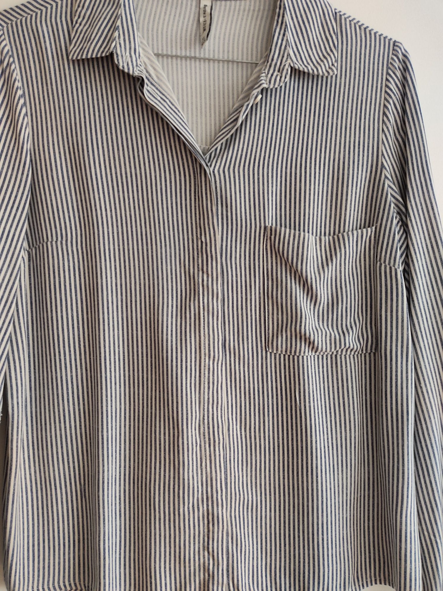 Camisa às riscas Bershka (Tamanho XS)