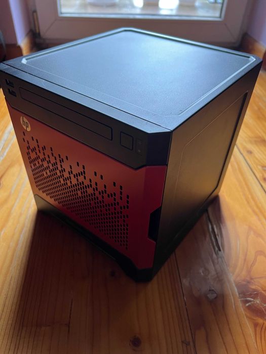 HP Microserver Gen8, E3-1240, 16GB, 4x2TB