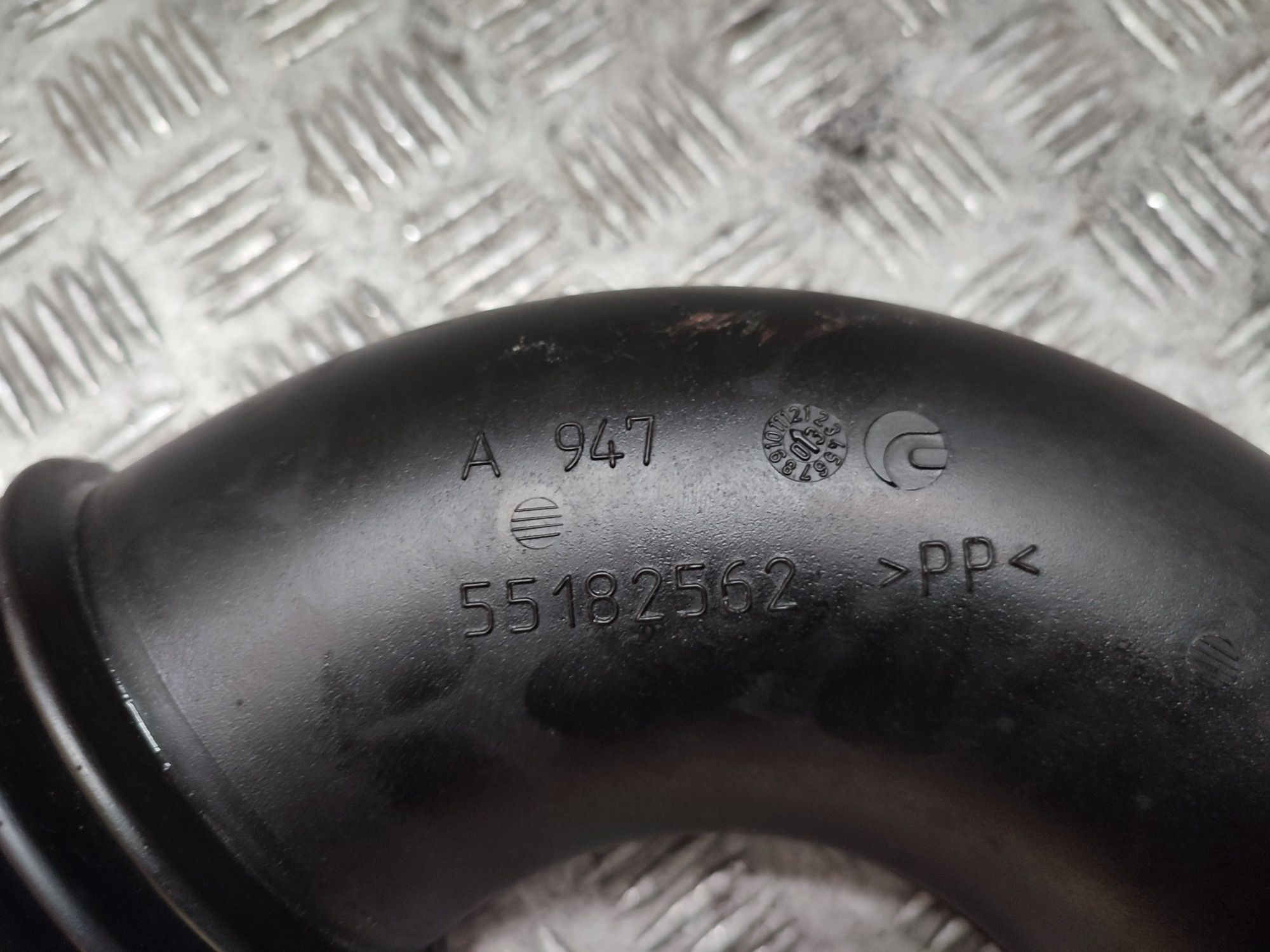 Alfa Romeo 166 Lift 2.4 JTD 20V rura wlot powietrza