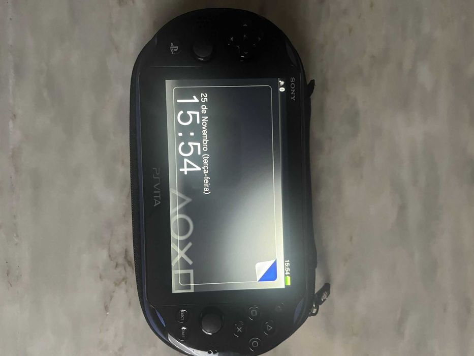 PS Vita Preta com jogos