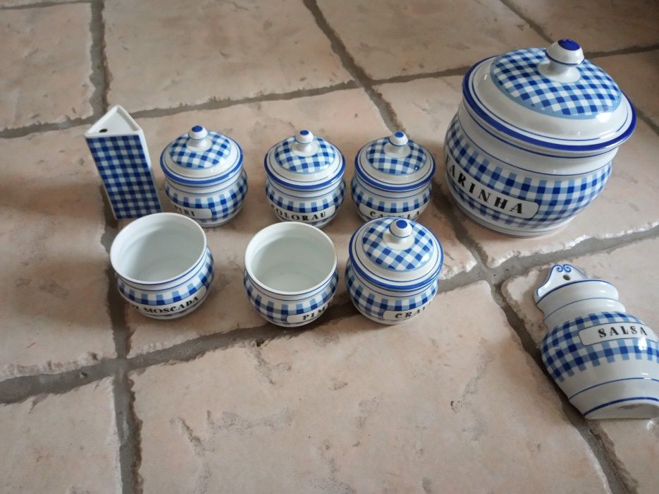 conjunto de várias peças de decoração/ingredientes cozinha - vintage