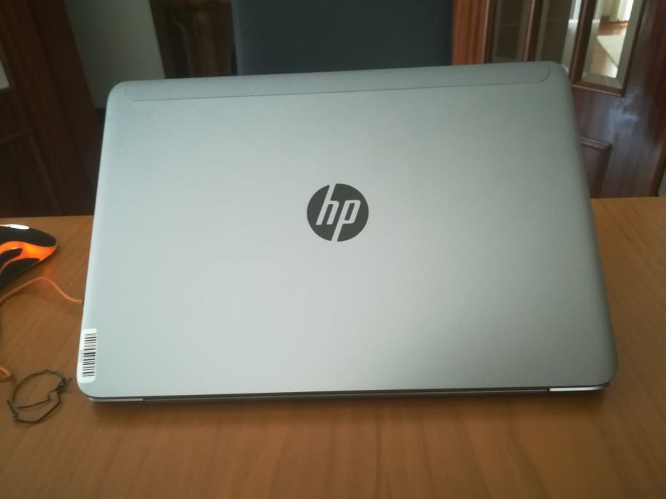 PC portátil HP i5 com garantia de 1 ano
