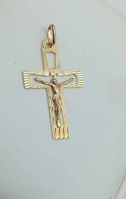 Złota przywieszka Wisiorek Krzyż Krzyżyk diamentowany 585/Fajne Okazje