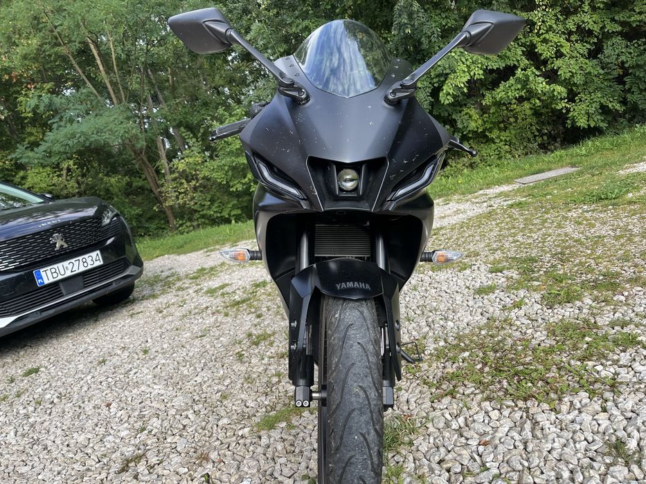 Yamaha yzf r 125 Tech Black niski przebieg ABS kontrola trakcji