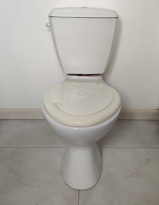 Унитаз компакт c бачком и гофрой полный комплект