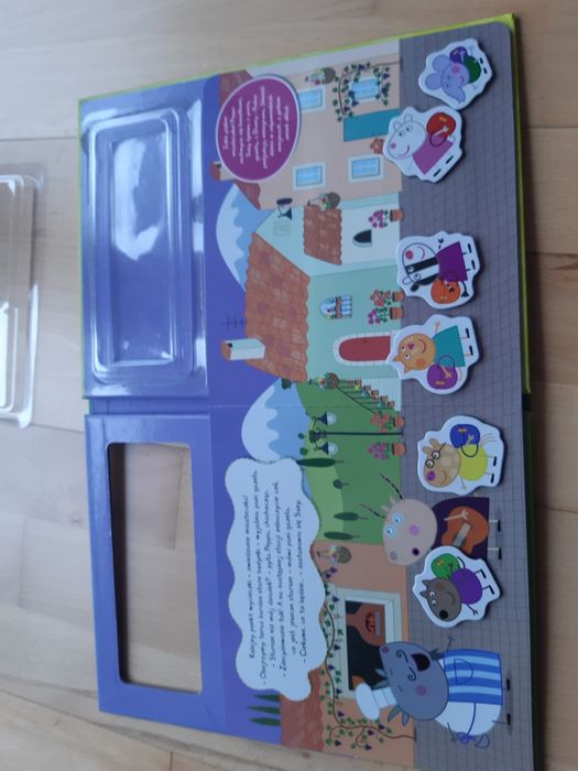 Ksiazeczka z magnesami Peppa