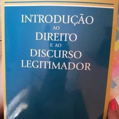 Vendo Livros da Universidade. Curso Direito: 1ºAno