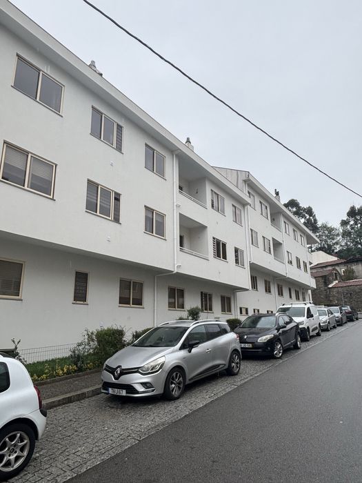Apartamento T1 para Alugar em Palmeira - V. N. De Gaia