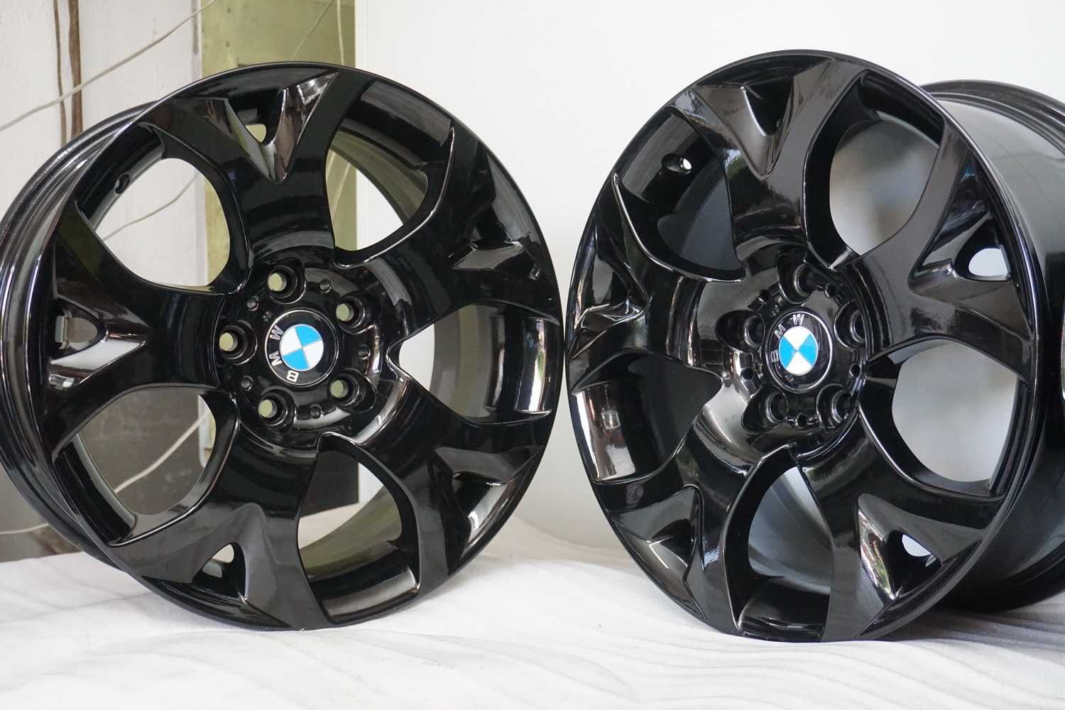 Alufelgi BMW styling 114 5x120 e83 8J i 9Jx18 cb72,6 czarny polysk