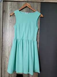 Zielona miętowa zwiewna krótka mini sukienka na lato wakacje 36 S