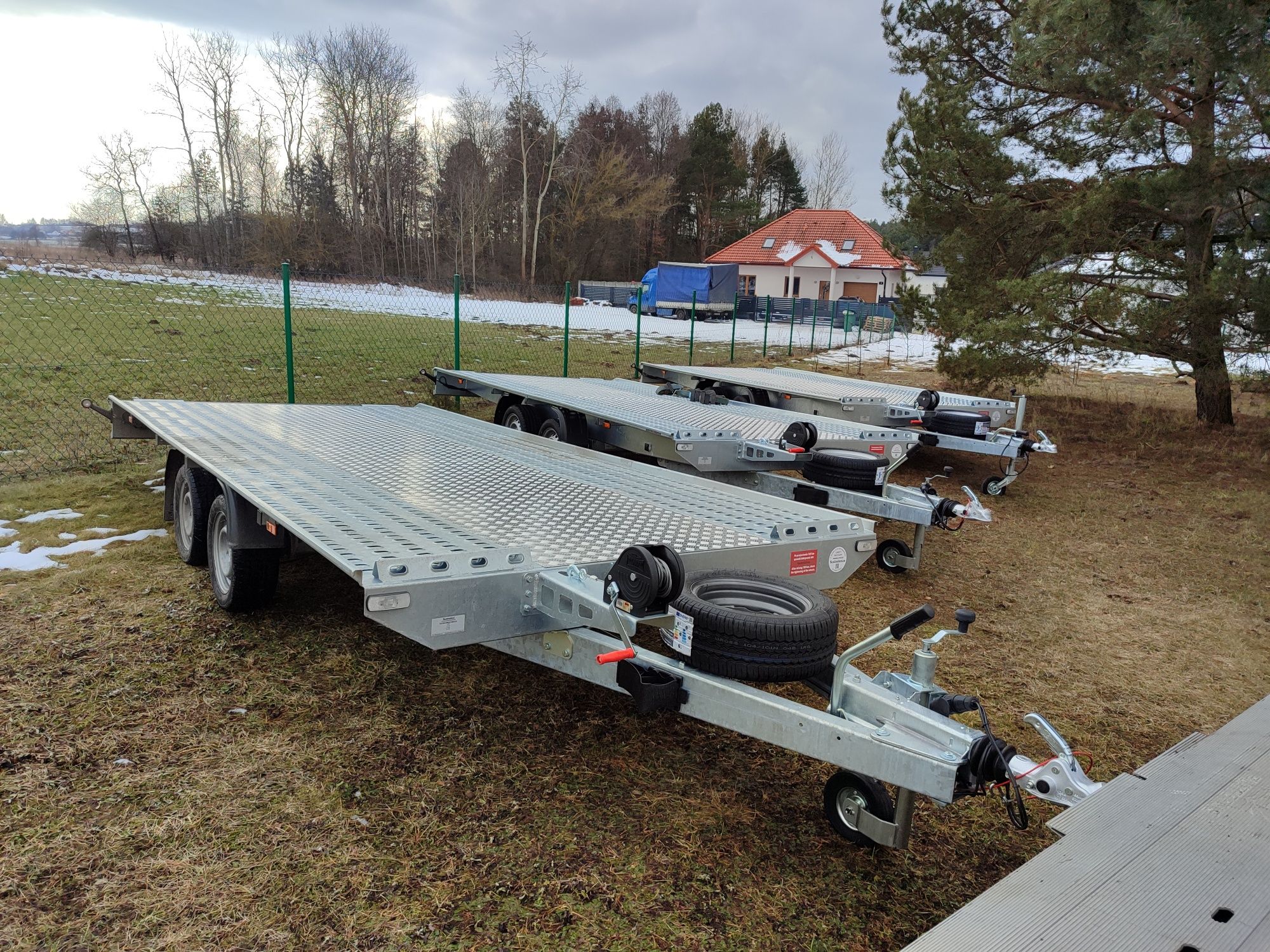 2025 rok Laweta MARS płaska 4.5 m x 2.1 platforma NOWA