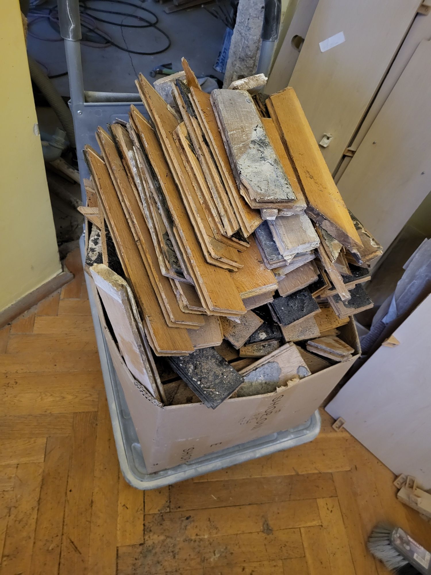 Parkiet dębowy jodełka klasyczna 400x65 gratis listwy