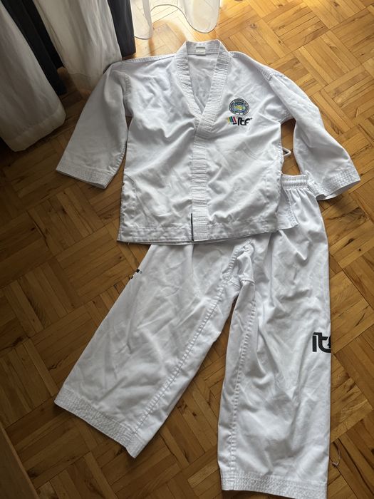 Dobok TAEKWON-DO r. 140