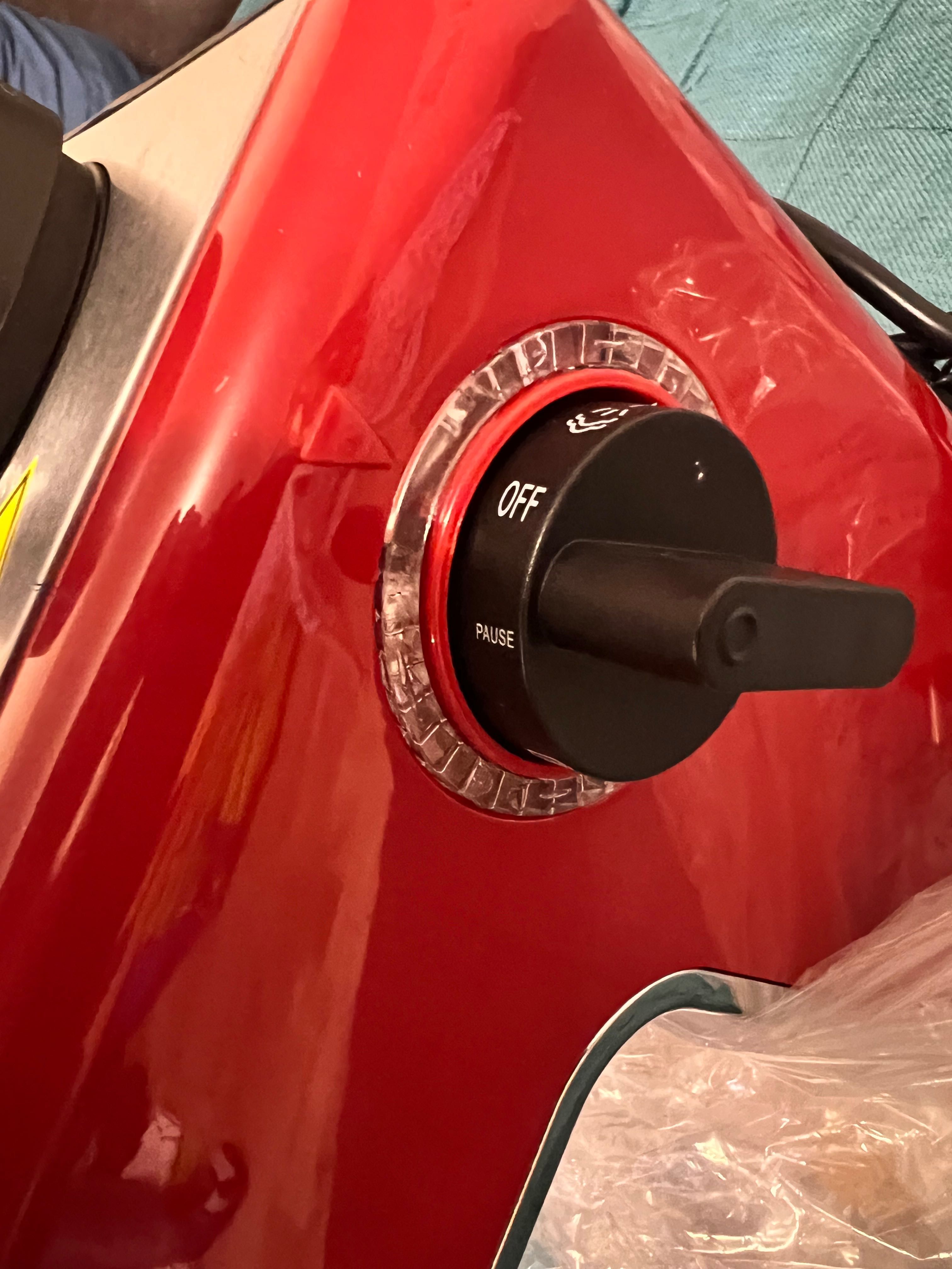 Кавоварка еспресо POLARIS PCM 4002A