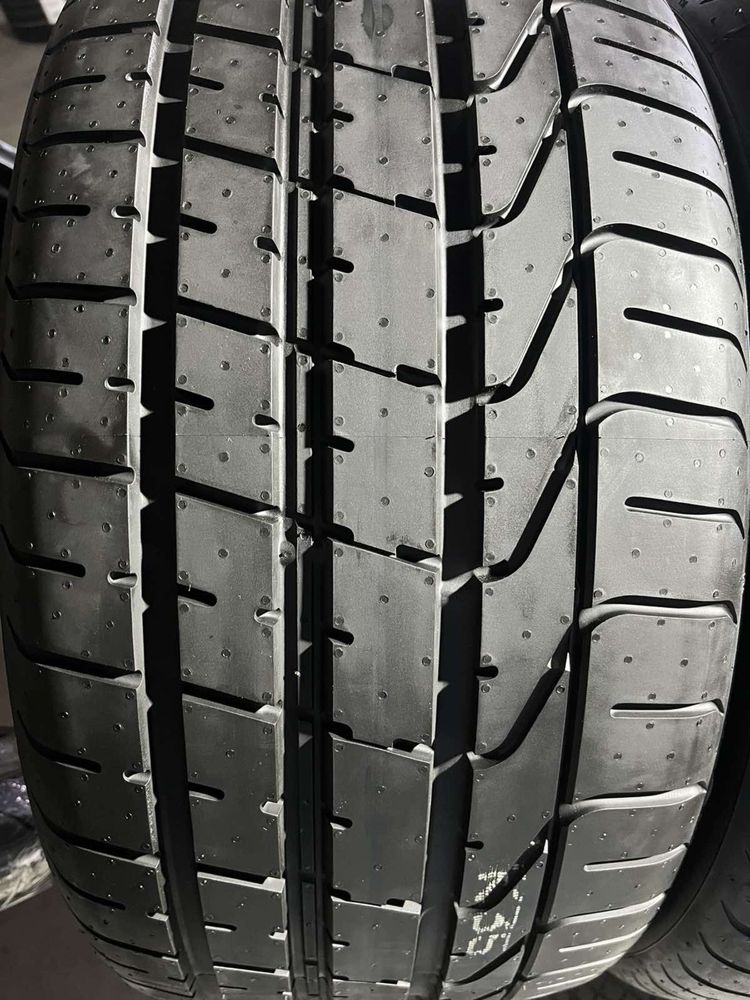 275/35/20+245/40/20 R20 Pirelli PZero TM 4шт нові