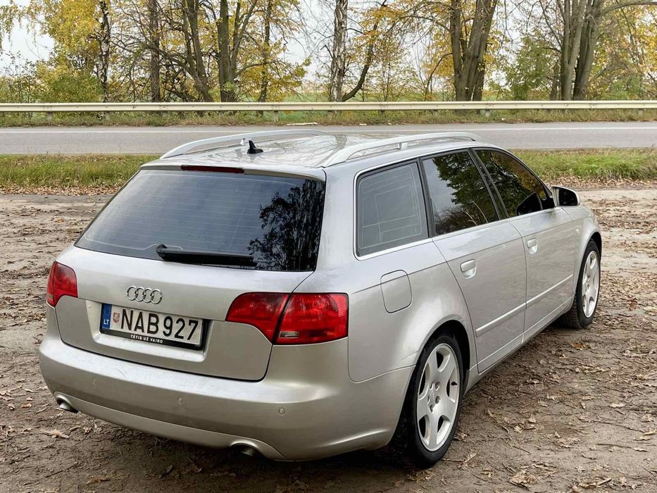В продажі Audi a4b7 2007 рік випуску