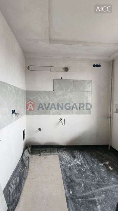 Продається 2-кімнатна квартира у Дніпровському р-ні.