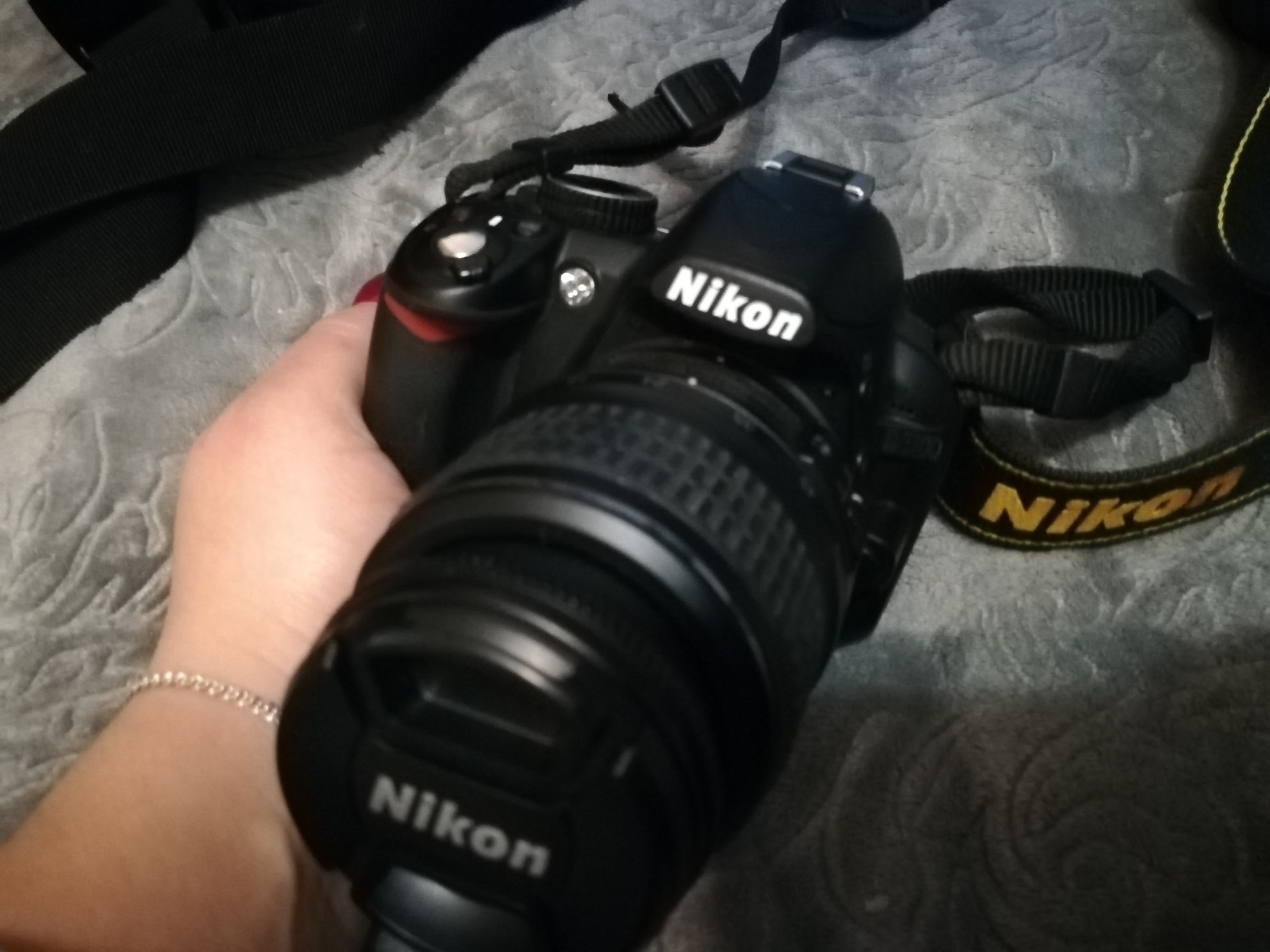 Продам фотокамеру Nikon d3100 качество супер, красивые яркие фото