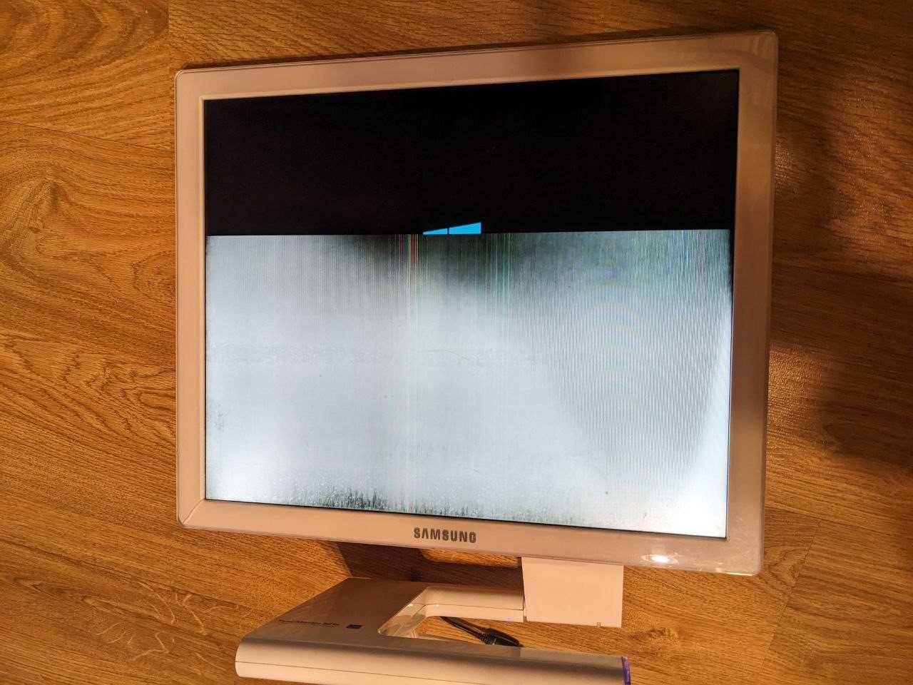 Монітор Samsung 971P неробочий на запчастини