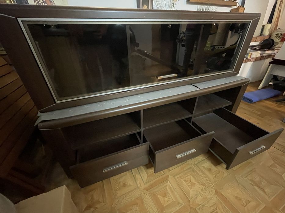 Meble używane -szafka rtv i wisząca