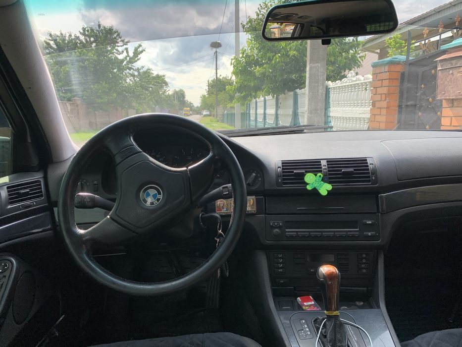 Продам BMW E39, універсал.