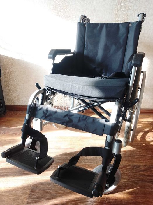 Коляска инвалидная