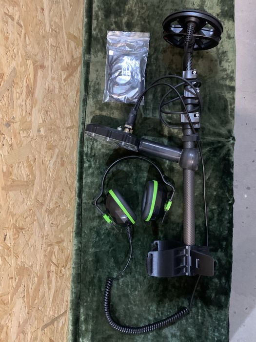 Підводний металошукач Мінелаб Еквінокс 800