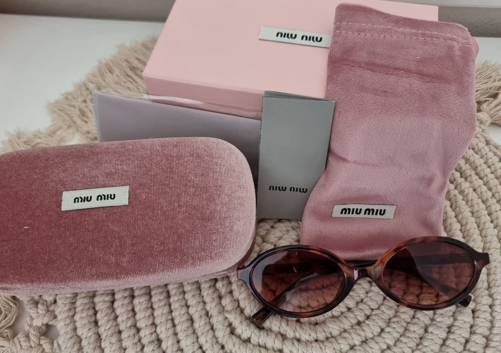 Okulary Miu miu.