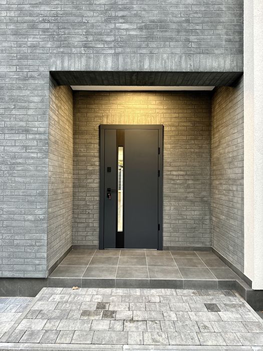 Дуплекс з новим ремонтом у лісовій Бучі. Ніхто не жив.