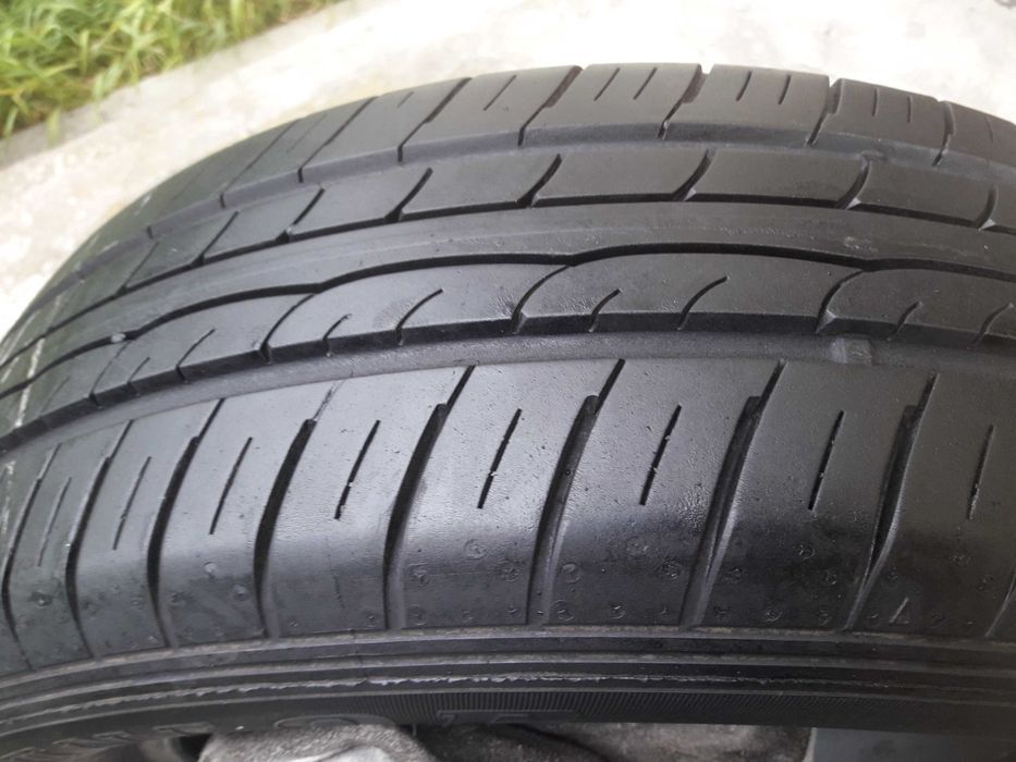 Lato Dunlop 175/65 R15 6.5mm