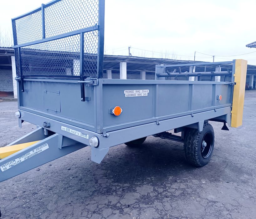 Розкидач, гноєрозкидач на 2.5,3.5,4тони