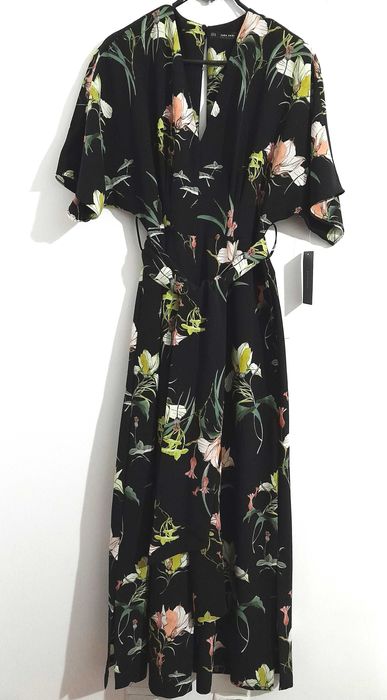 Black Floral-Print Jumpsuit/Romper from Zara, Size: M, New with Tag64552096761985123