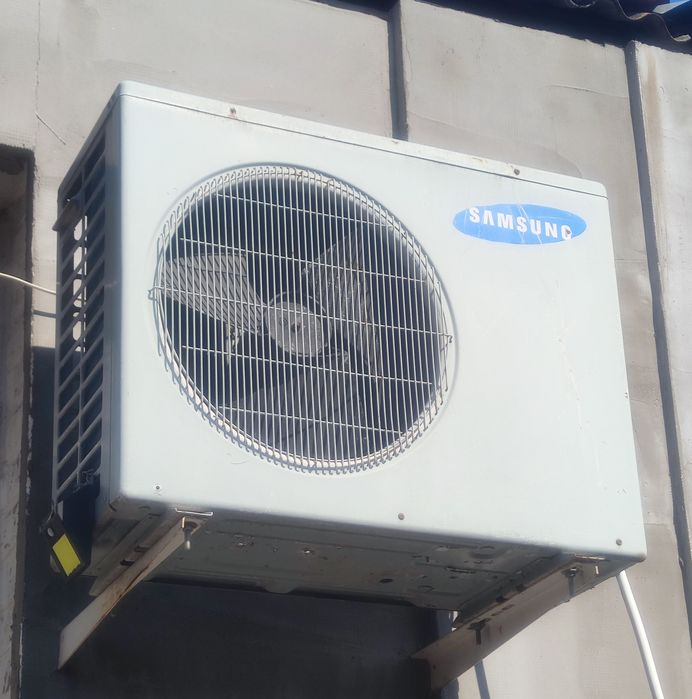 Кондиционер Samsung AQT 18a1re