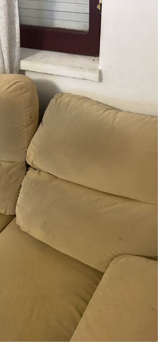 Sofá com chaise long