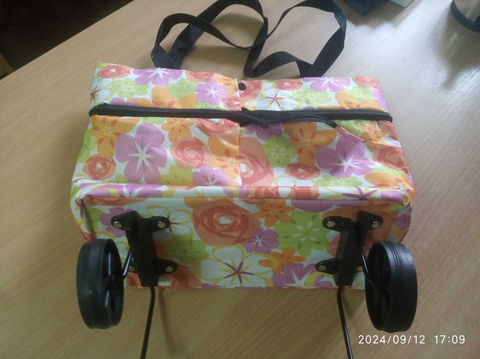 Сумка легка та складна для покупок з висувними подвійними колесами