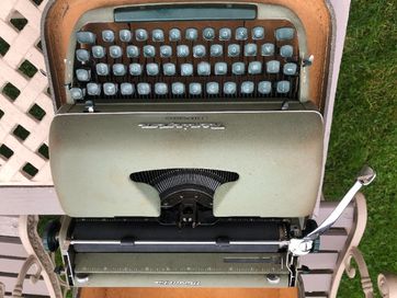Maszyna do pisania REMINGTON QUIET-RITER MiracleTab Antyk