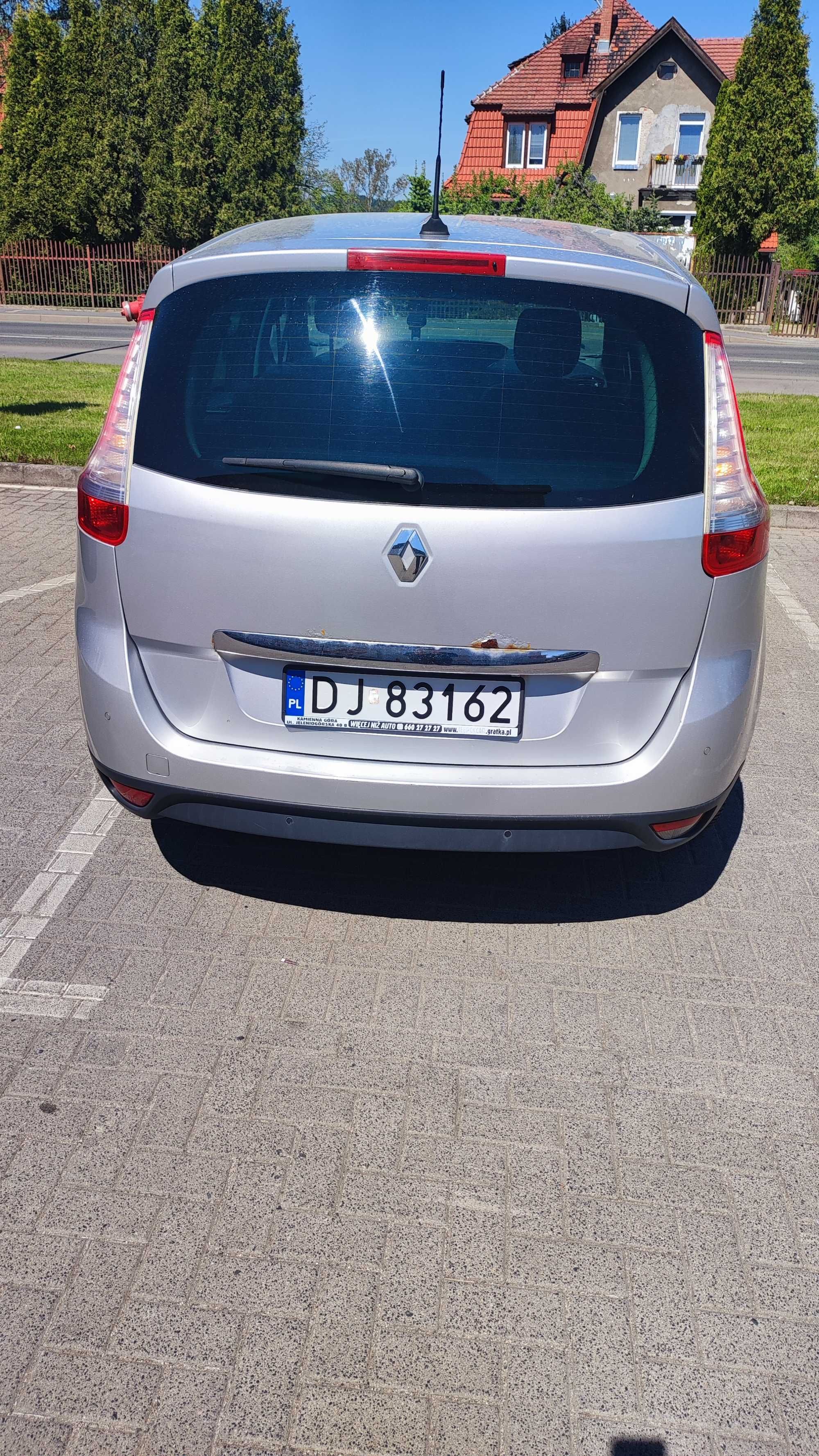 Renault Grand Scenic 2012r. 2.0 dCi Bose