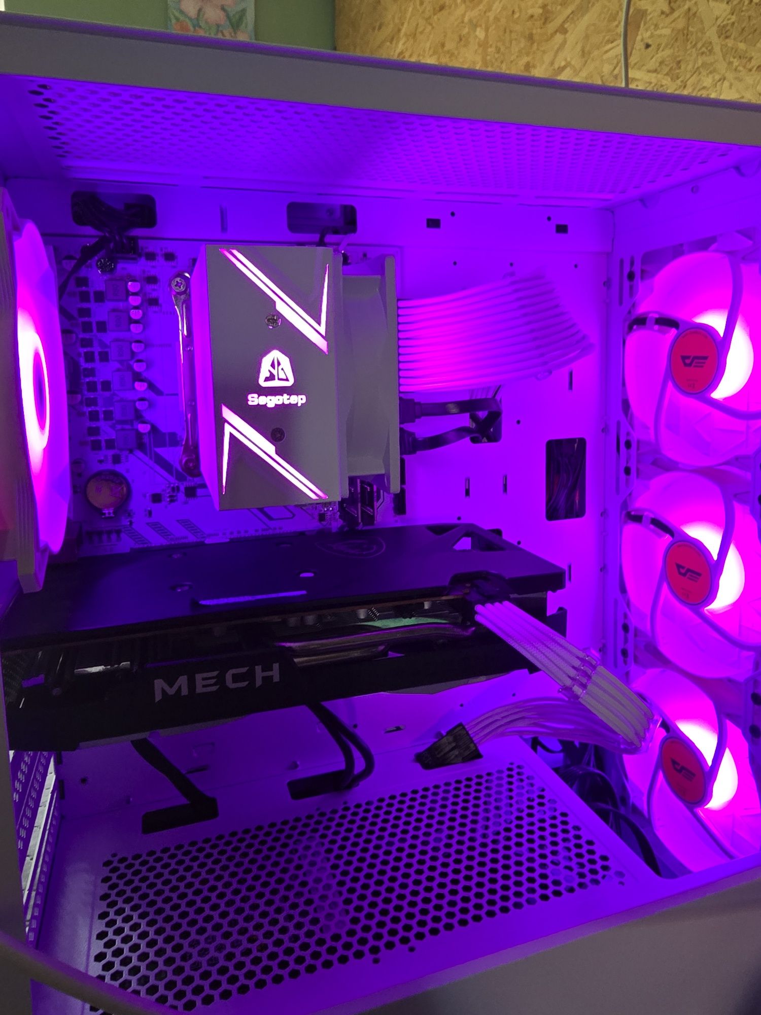 Komputer Ryzen 5 /RX 6600
