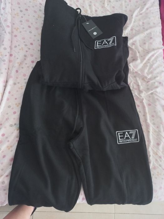 Vendo Fato de treino tamanho M Urgente!!!