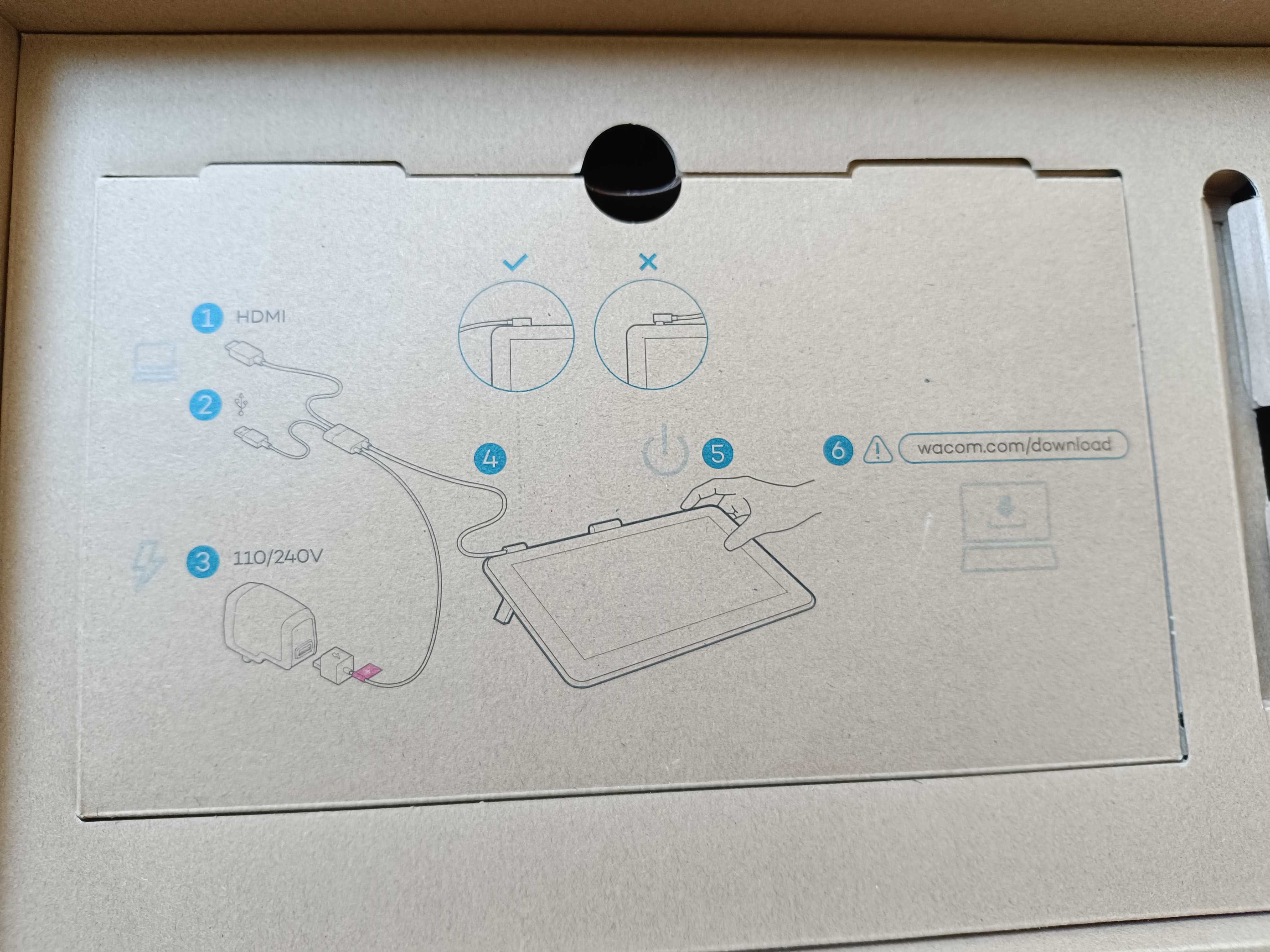 Mesa Gráfica Wacom One 13, completa pontas extra, caneta, caixa, cabos