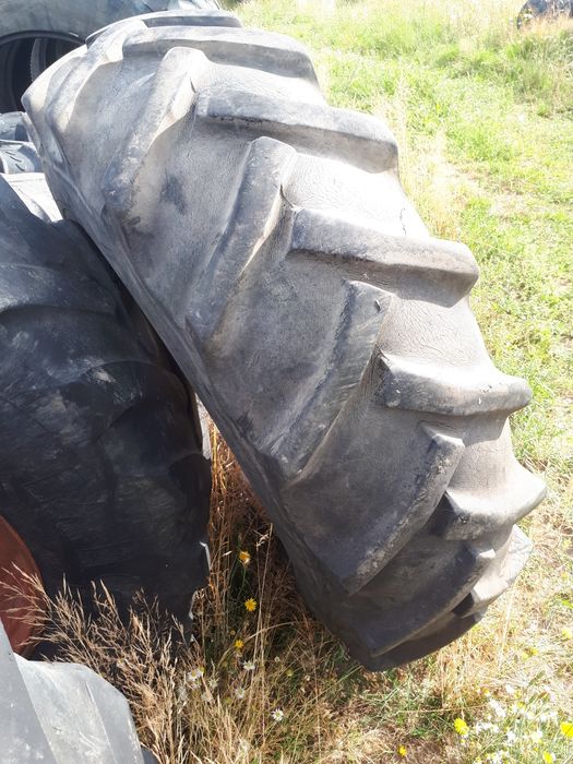 Zamiennik opon kół 23.1 R - 26 (18.4-30) 18.4/15-30 koła opony kombajn